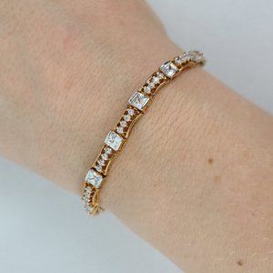 Gold Tone Rhinestone Link Bracelet